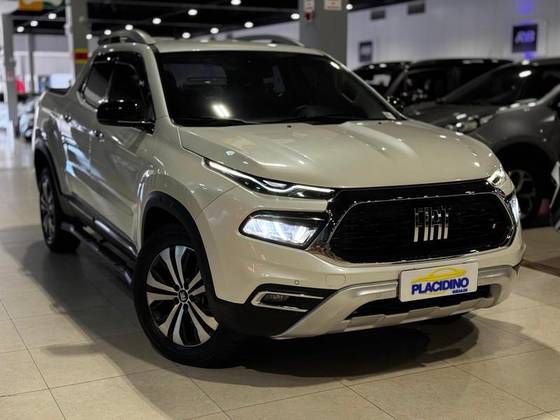 FIAT TORO 2.0 16V TURBO DIESEL VOLCANO 4WD AT9